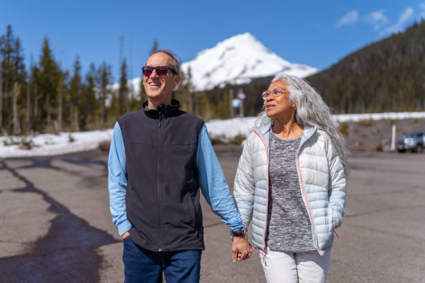 istock Active senior couple enjoying nature 1393230588