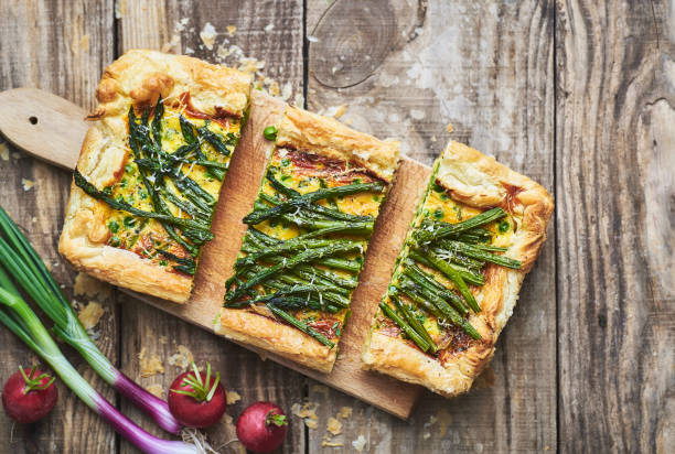 istock Vegetarian quiche pie with asparagus. 1393264720