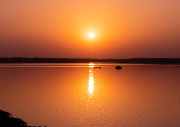 istock Beauty of setting sun 1393268017