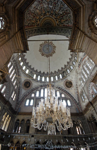 istock Nuruosmaniye Mosque - İstanbul 1393268910