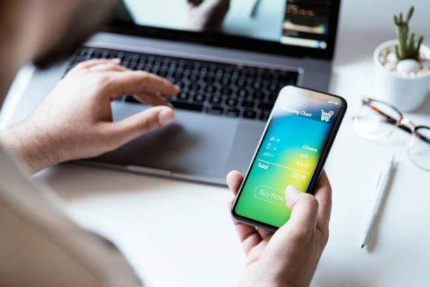 istock Online shopping app on smart phone screen 1393349455