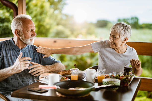 istock Don't come close to me! 1393574424