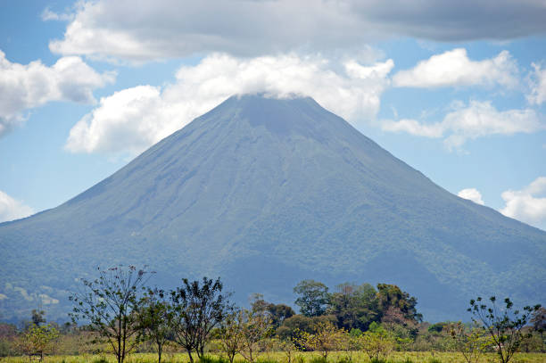 istock Arenal Volcano cone shape, Arenal, Costa Rica. 1393624335