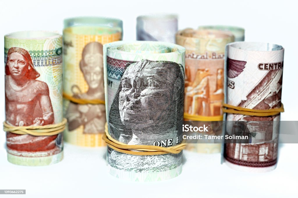 gypten Geld Rollt Pfund Banknoten Isoliert Auf Wei em Hintergrund gypten-geld-rollt-pfund-banknoten-isoliert-auf-wei-em-hintergrund
