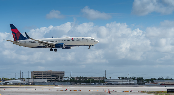 Miami, USA - April 25, 2022: Delta Airlines airplane (Boeing 737-832) landing at by Miami International airport. Founded in 1925, Delta is one of the major airlines of the United States and a legacy carrier.