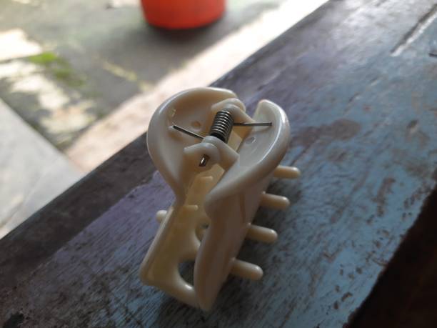 a white hair clip