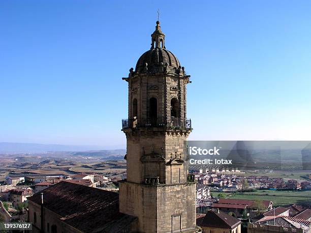 Torre Ii - Fotografie stock e altre immagini di Architettura - Architettura, Campanile, Chiesa