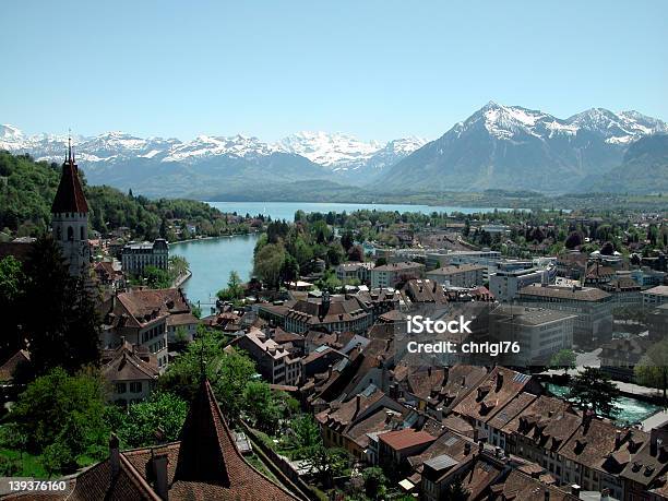 Miasto Thun - zdjęcia stockowe i więcej obrazów Thun - Thun, Ujęcie z lotu ptaka, Alpy