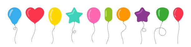 플랫 만화 풍선. 밧줄이있는 풍선. 스타일의 발롱. 생일과 파티를위한 바룬 무리. 파란색, 빨간색, 노란색 및 녹색 비행 발롱.  흰색 배경에 고립 된 공. 벡터 - hot air balloon stock illustrations