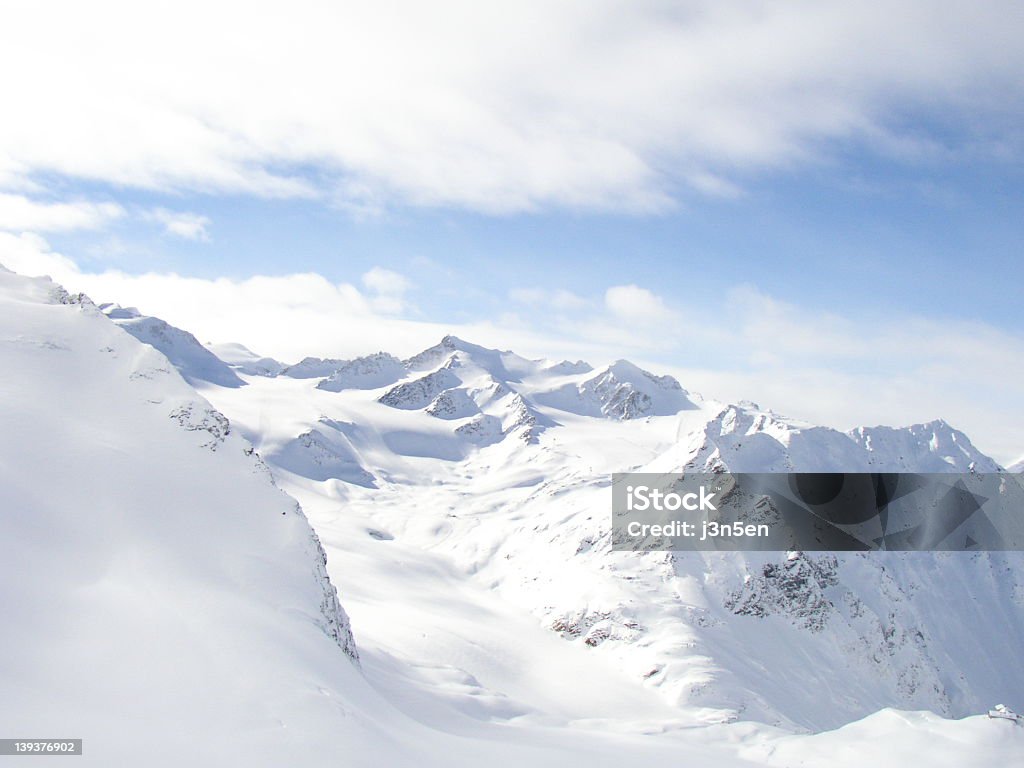 Montagnes autrichienne - Photo de Admirer le paysage libre de droits