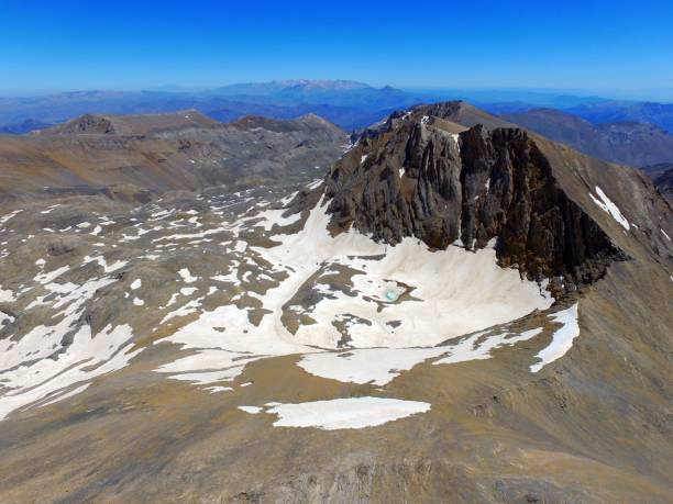 istock Medetsiz peak and glacial cirque in Bolkar Mountains (Turkey) 1393828717