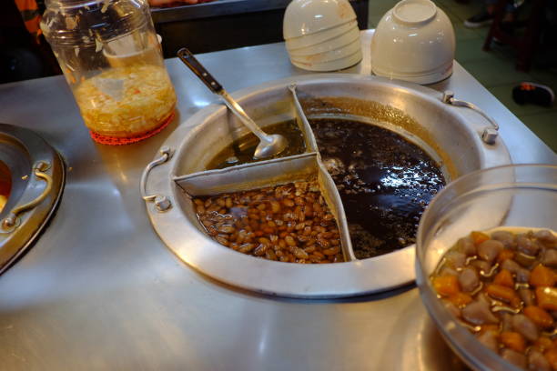 istock hot pot in night market 1393838006