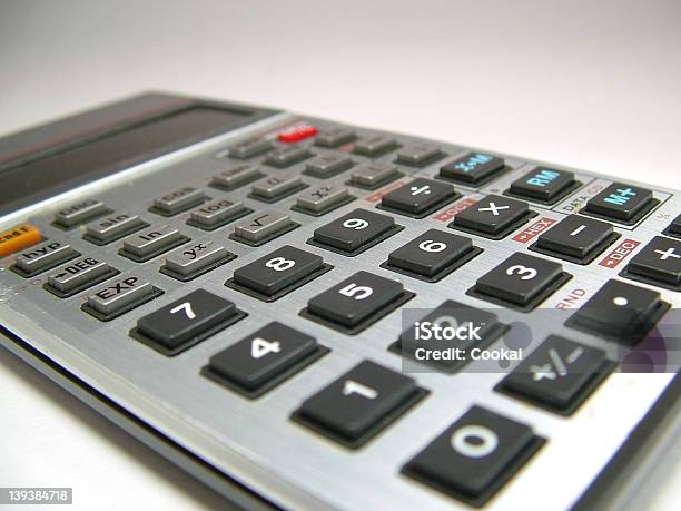 A Calculadora - Fotografias de stock e mais imagens de Calculadora - Calculadora, Crescimento, Dividir