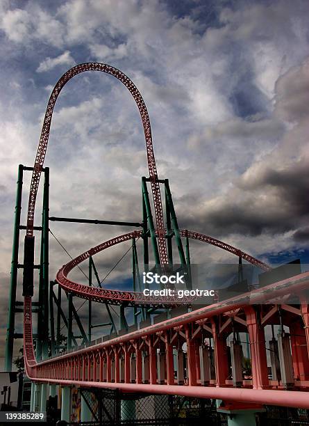 Nasty Scary Achterbahnfahrt Stockfoto und mehr Bilder von Achterbahn - Achterbahn, Angst, Aufregung