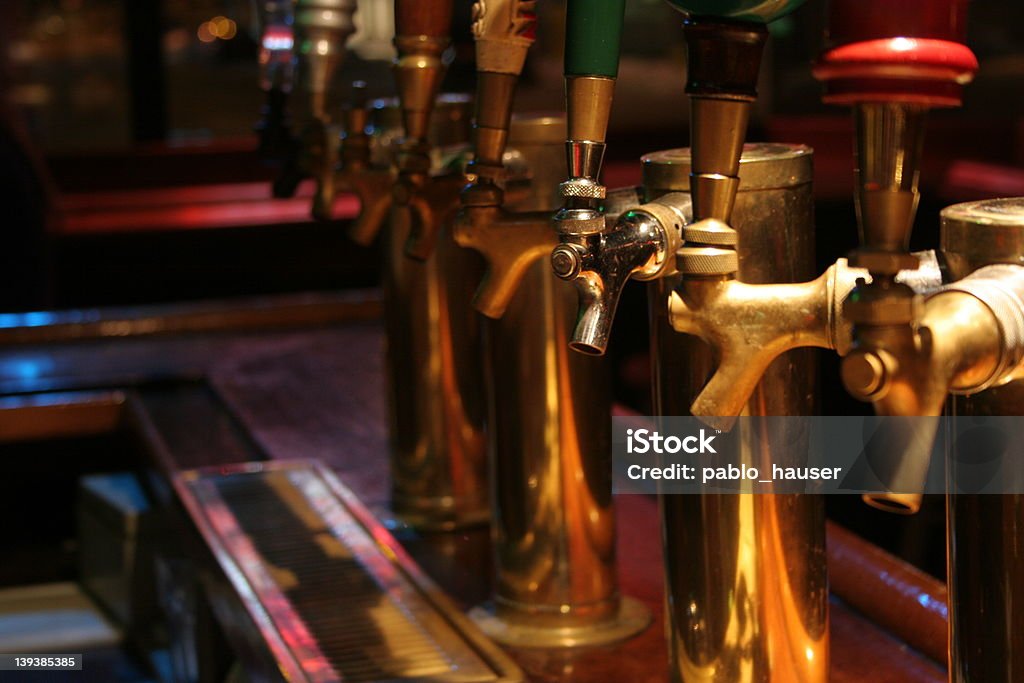 Linha de cerveja projecto de toques - Royalty-free Bar - Local de entretenimento Foto de stock