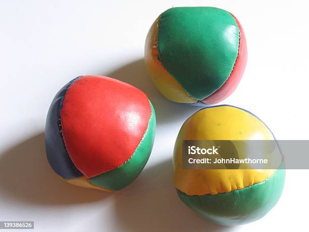 Foto de Bolas De Malabarismo e mais fotos de stock de Bola - Bola, Circo, Coordenação