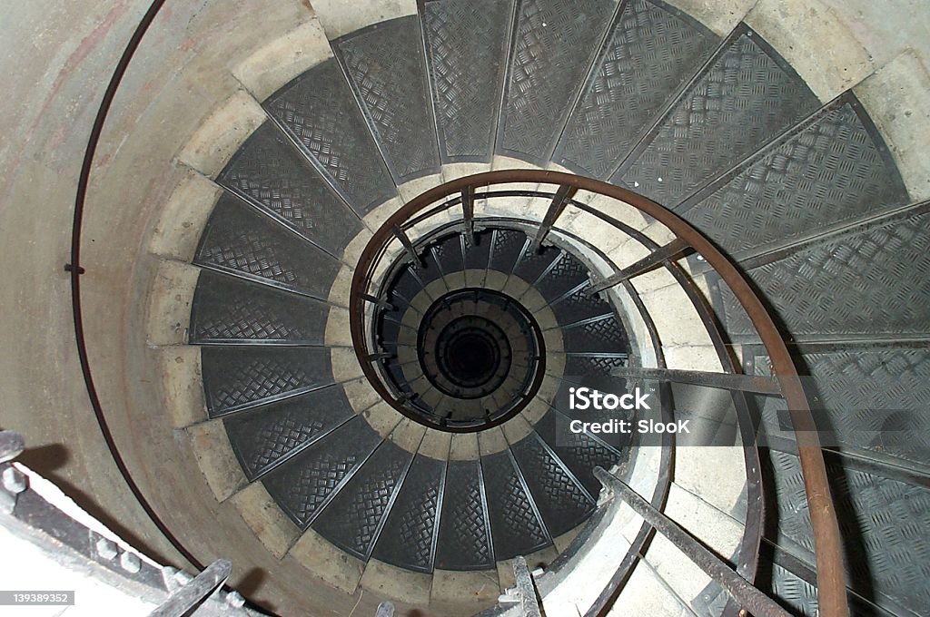 Le scale circolari - Foto stock royalty-free di Ascensore