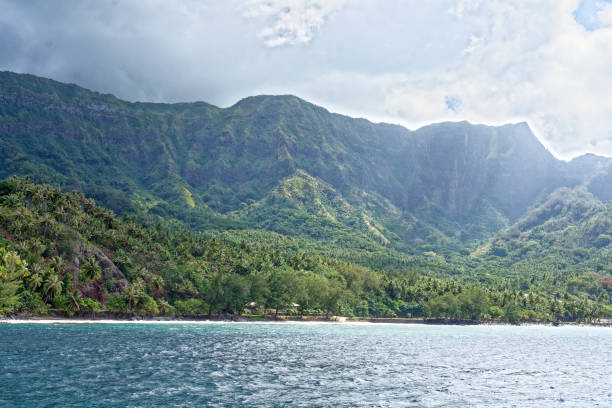 타후아타 섬 - marquesas islands 뉴스 사진 이미지