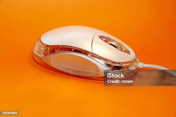 Computer Mouse - Fotografie stock e altre immagini di Arancione - Arancione, Attrezzatura elettronica, Cavo USB