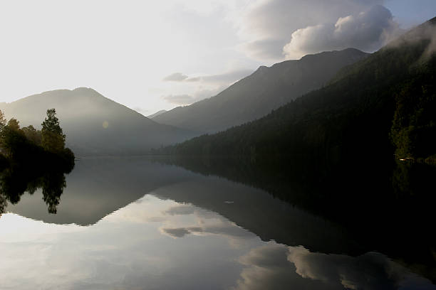 istock Early morning on the lake 139394168