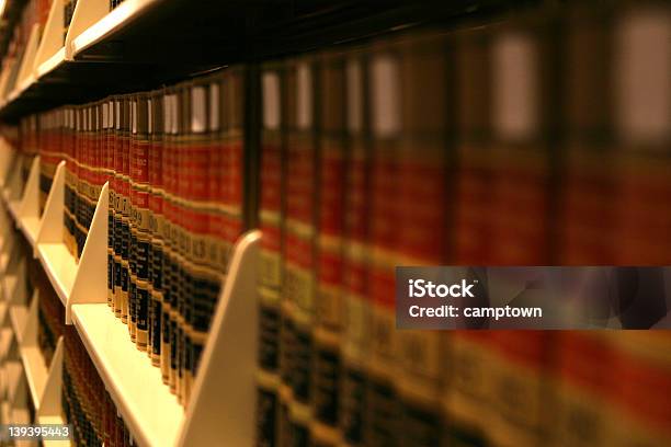 Regale 2 Buchen Stockfoto und mehr Bilder von Buch - Buch, Justizsystem, Justizwesen