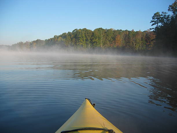 istock Early mornig kayak 139396473