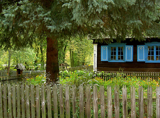 jardim rural - masuren imagens e fotografias de stock