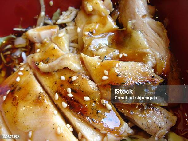 Kurczak Teriyaki - zdjęcia stockowe i więcej obrazów Beżowy - Beżowy, Białe mięso, Czerwony