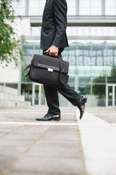 istock Businessman commuting in the city 1393991250