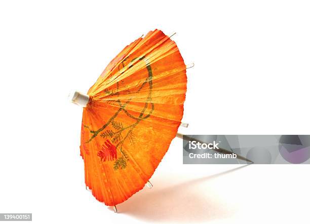 Orangencocktail Regenschirm Stockfoto und mehr Bilder von Cocktailschirmchen - Cocktailschirmchen, Cocktail, Sonnenschirm