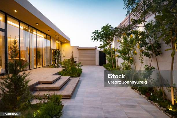 Home Exterior At Dusk In Riyadh Saudi Arabia Stock Photo - Download Image Now - Landscaped, Outdoors, Luxury