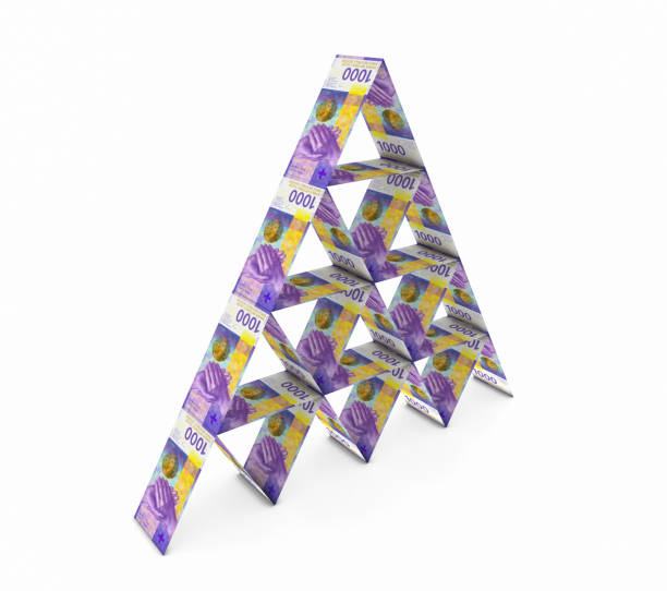 piramida franka szwajcarskiego - house of cards cards loan balance zdjęcia i obrazy z banku zdjęć