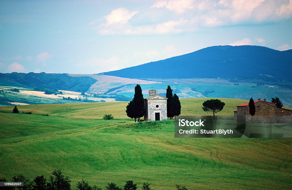Igreja vista Tuscan - Royalty-free Ao Ar Livre Foto de stock