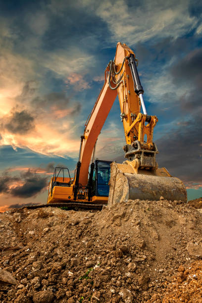 excavator crawler - herramientas de construcción fotografías e imágenes de stock