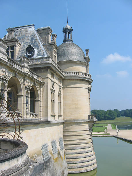 Castle - chateau chantilly