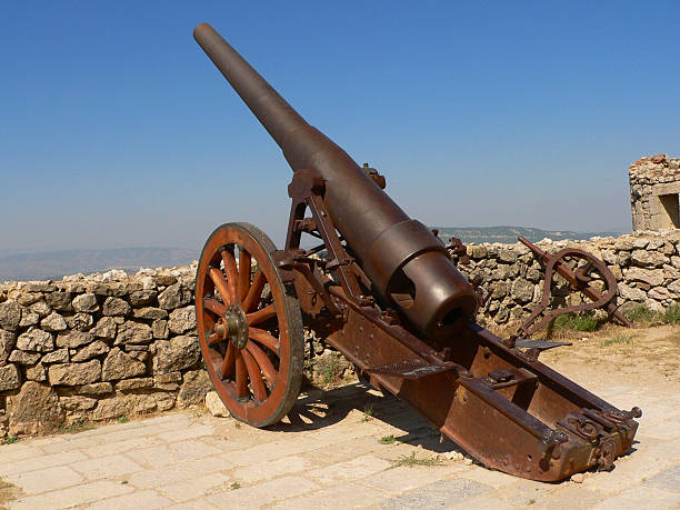 istock Cannon Shooting Tower 139403088