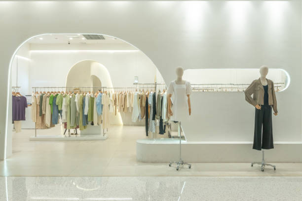 モダンなショッピングモールの高級ファッションストアフロント。 - boutique retail new elegance ストックフォトと画像