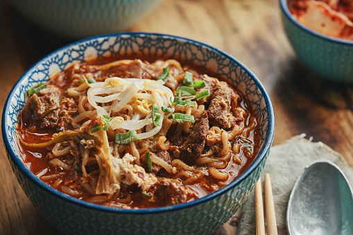 Korean Spicy Yuk Kal Beef Ramen Noodles