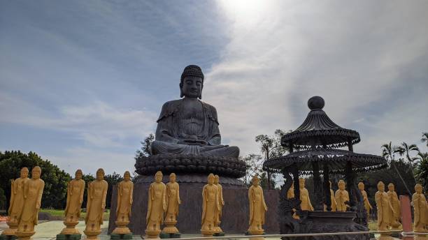 istock Statues at the Chen Tien Buddhist Temple 2 1394043617