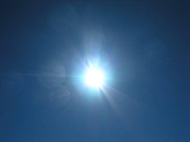 istock Sun - rays of light 139404630