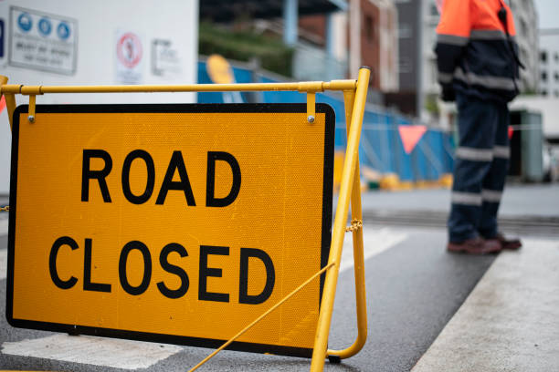 istock WorkSite Road Closure 1394048276