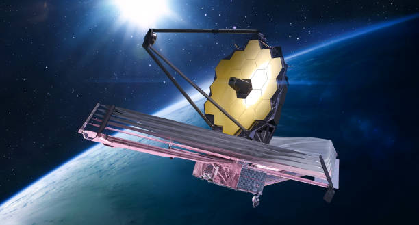 jwst dans l’espace près de la terre. james webb télescope lointaines galaxies et planètes explorer. collage spatial de science-fiction. sciences de l’astronomie. éléments de cette image fournis par la nasa - astrolabe photos et images de collection