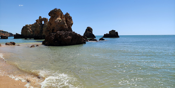 Albufeira, Algarve / Faro District, Portugal: rock formations and Atlantic Ocean at Arrifes Beach (\
