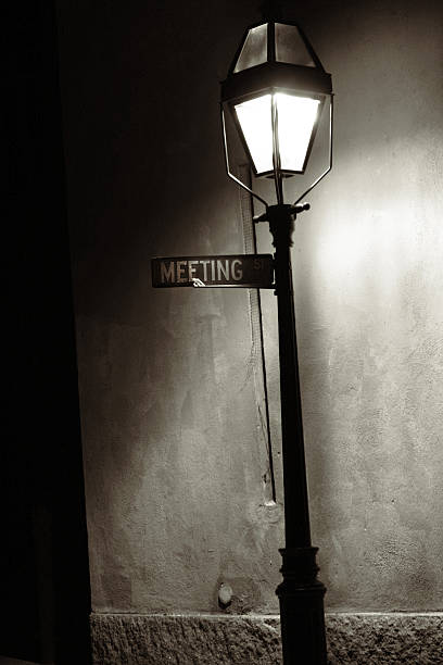 istock Meeting St Gas Lamp 139406269