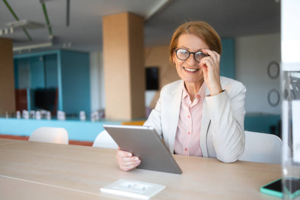 istock Woman in office 1394208772