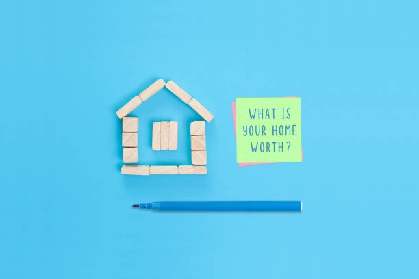 istock Handwritten words What is your home worth? 1394220603