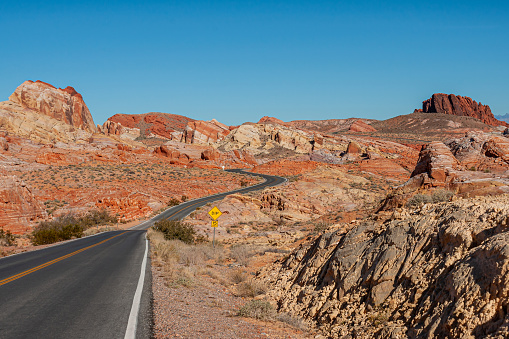 Dip sign along road in Valley of Fire, Nevada, USA