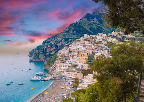 istock Positano (Campania, Italy) - Amalfi Coast 1394368209