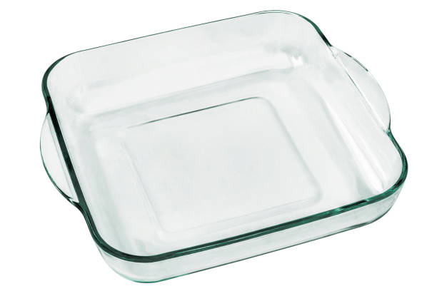 istock Rounded Square Glass Baking Pan With Curved Handles Isolated On White Background 1394385341
