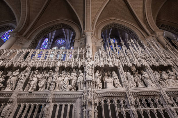 Choir wall sculptures of Chartres Cathedral , France Chartres, France, march 27, 2022 : Sculpture on the choir screen , 16th and 18th century,  in Cathedral of Our Lady of Chartres chartres cathedral stock pictures, royalty-free photos & images